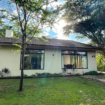 Villa The Senna House à Nakuru Extérieur photo