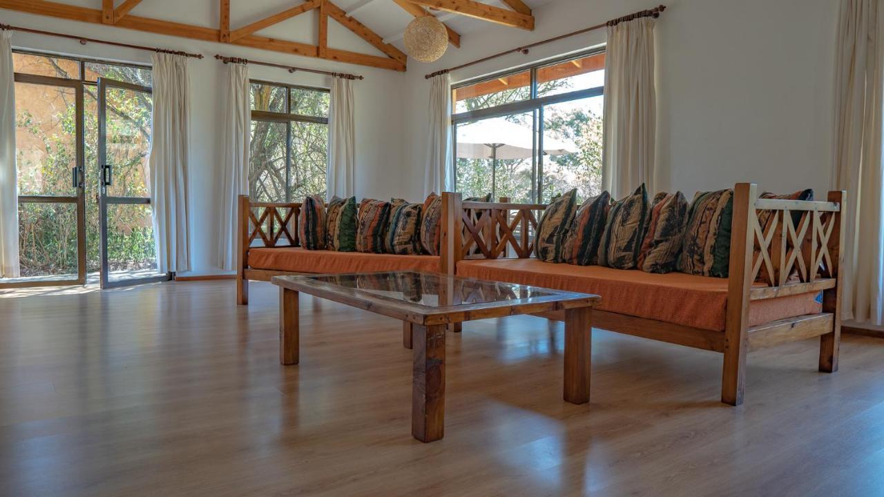 Villa The Senna House à Nakuru Extérieur photo